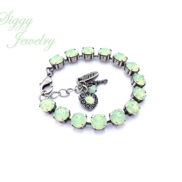 Swarovski® Crystal Mint Chrysolite Opal Bracelet - Picture 4 of 9